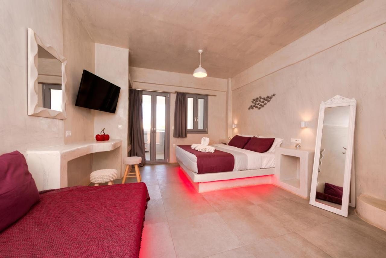 The Muses Of Santorini Private Jacuzzi Suites Vothon Bagian luar foto