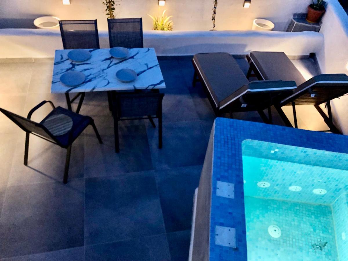The Muses Of Santorini Private Jacuzzi Suites Vothon Bagian luar foto
