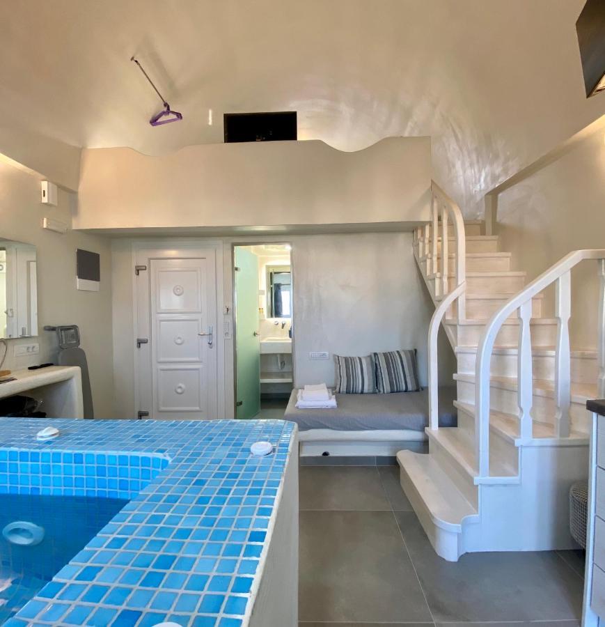 The Muses Of Santorini Private Jacuzzi Suites Vothon Bagian luar foto